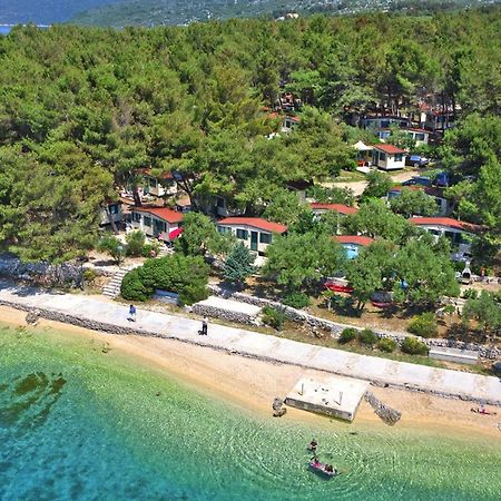 Mobile Homes In Camp Kovacine, Cres, With Long Pebble Beach Экстерьер фото