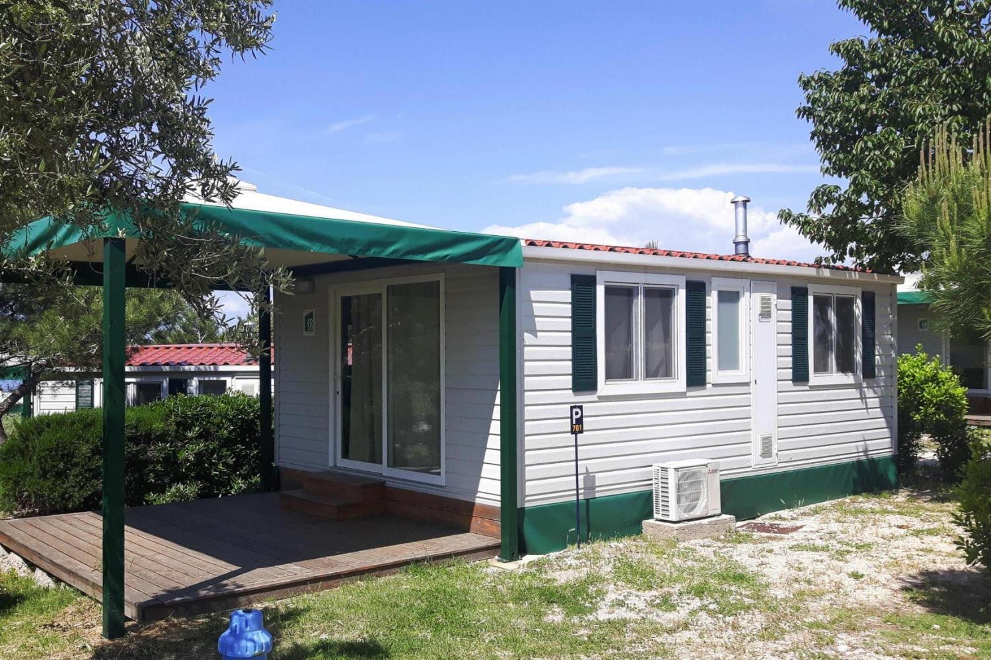Mobile Homes In Camp Kovacine, Cres, With Long Pebble Beach Экстерьер фото