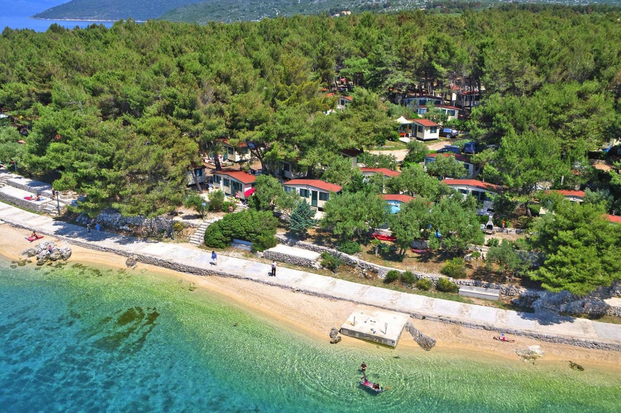 Mobile Homes In Camp Kovacine, Cres, With Long Pebble Beach Экстерьер фото
